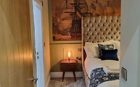 The Resolution Hotel